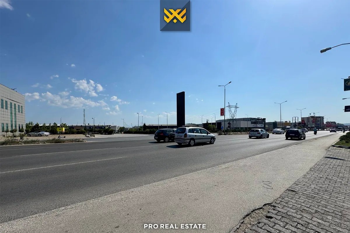 Lokal 355m² me #QIRA në Fushë Kosovë