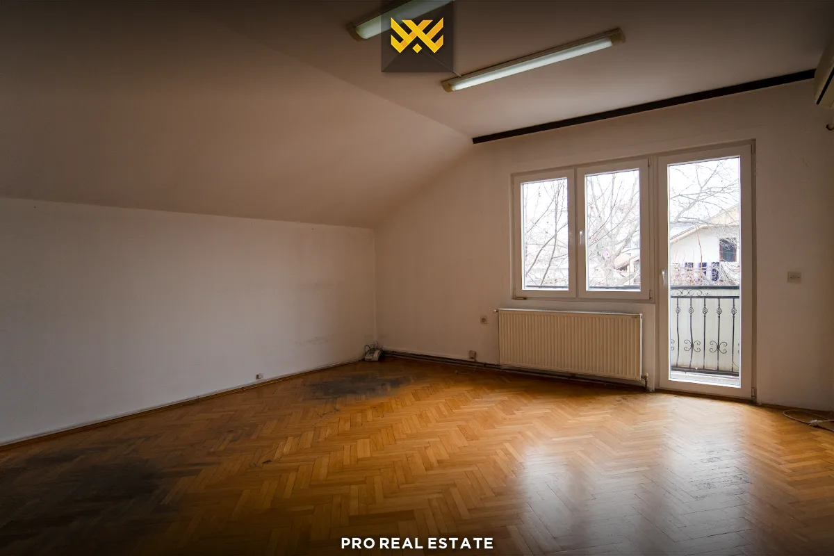 Shtëpi - Zyrë 430m² me #QIRA në Pejton.