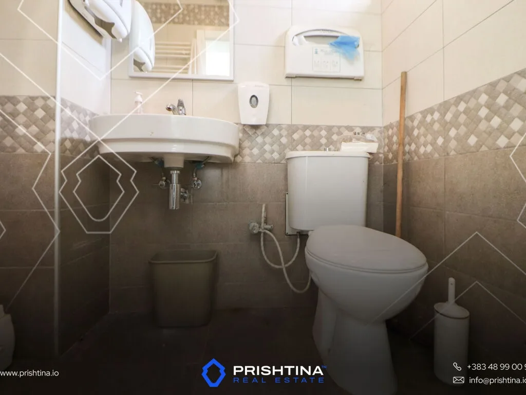 Objekt me qira 630m² në Arbëri/Dragodan
