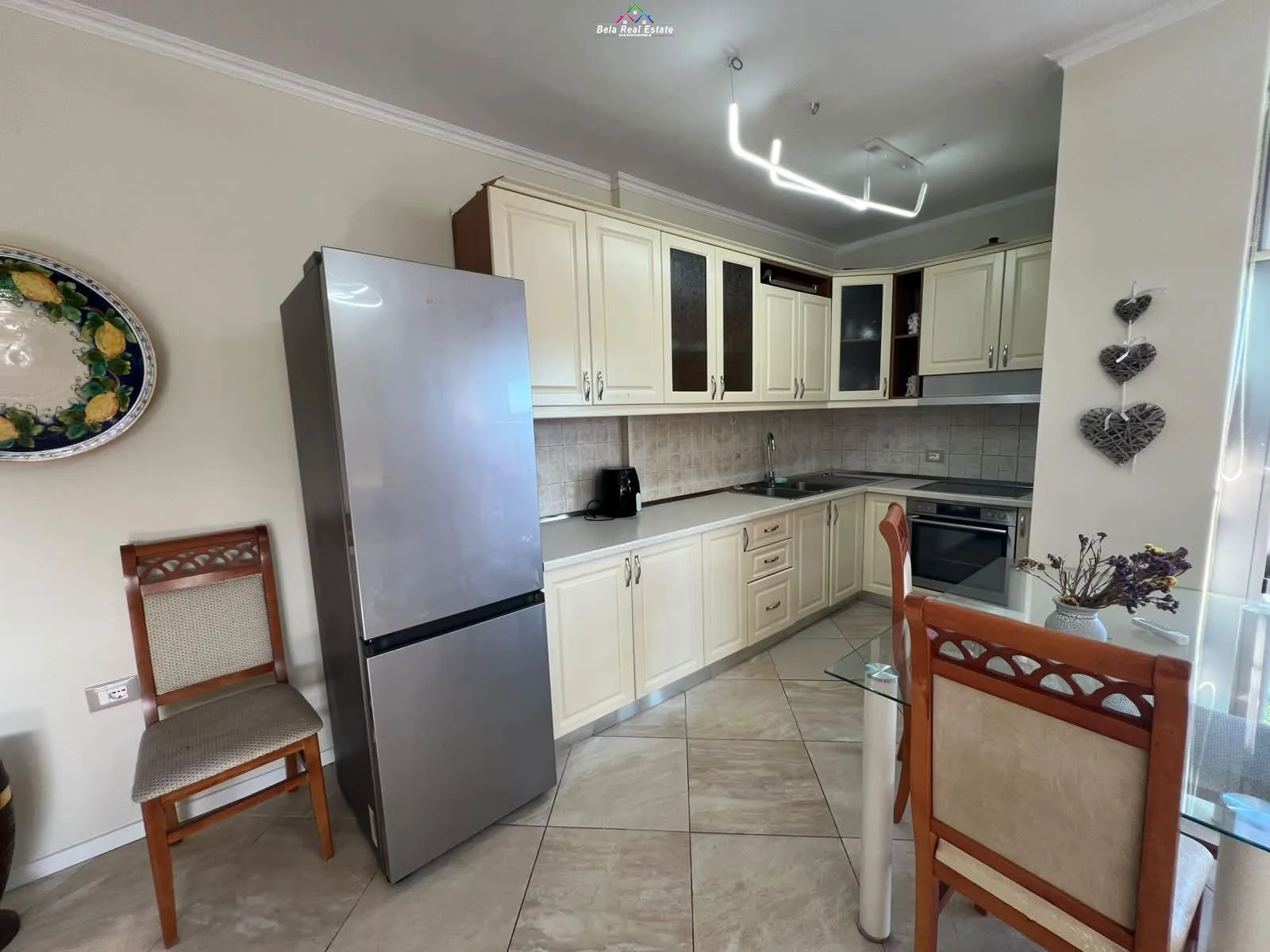 Apartament Me Qera 1+1 Tek Dritan Hoxha (ID B2101266) Tirane