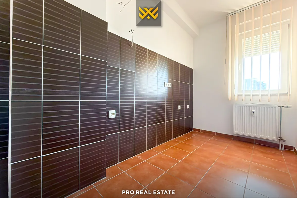 Banesë / Zyrë 102m² me #QIRA në Dragodan