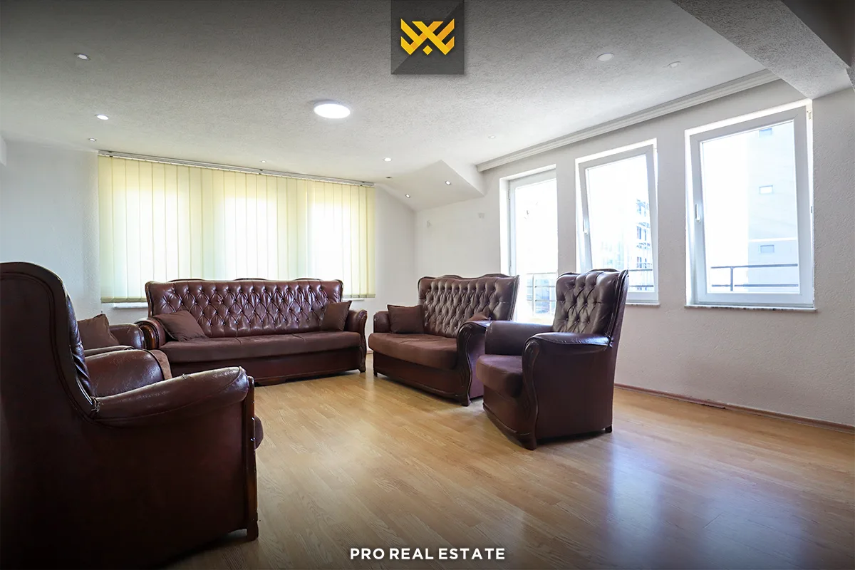 Banesë 175m² me #QIRA në Dragodan