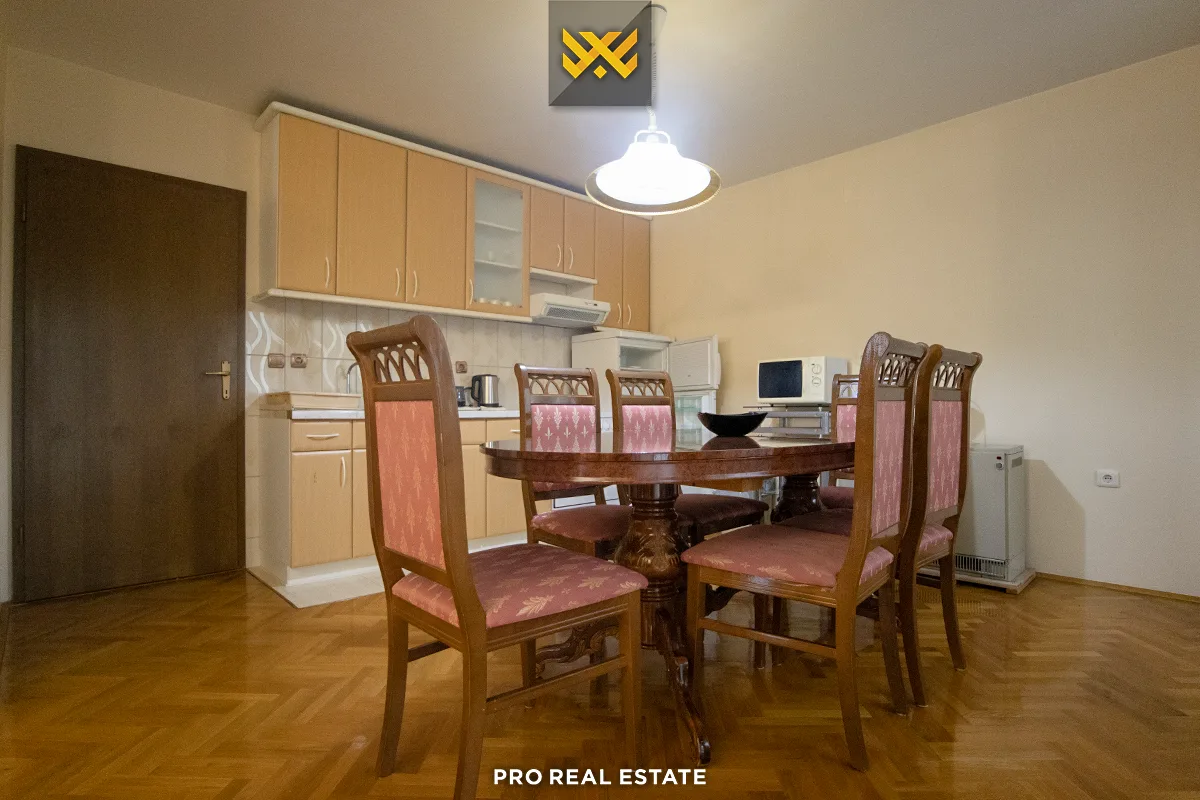 Kat Shtëpie 85m² me #QIRA në Tophane.