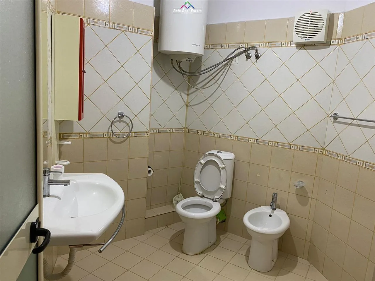 Apartament Me Qera 1+1 Ne Fresk (ID B210674) Tirane