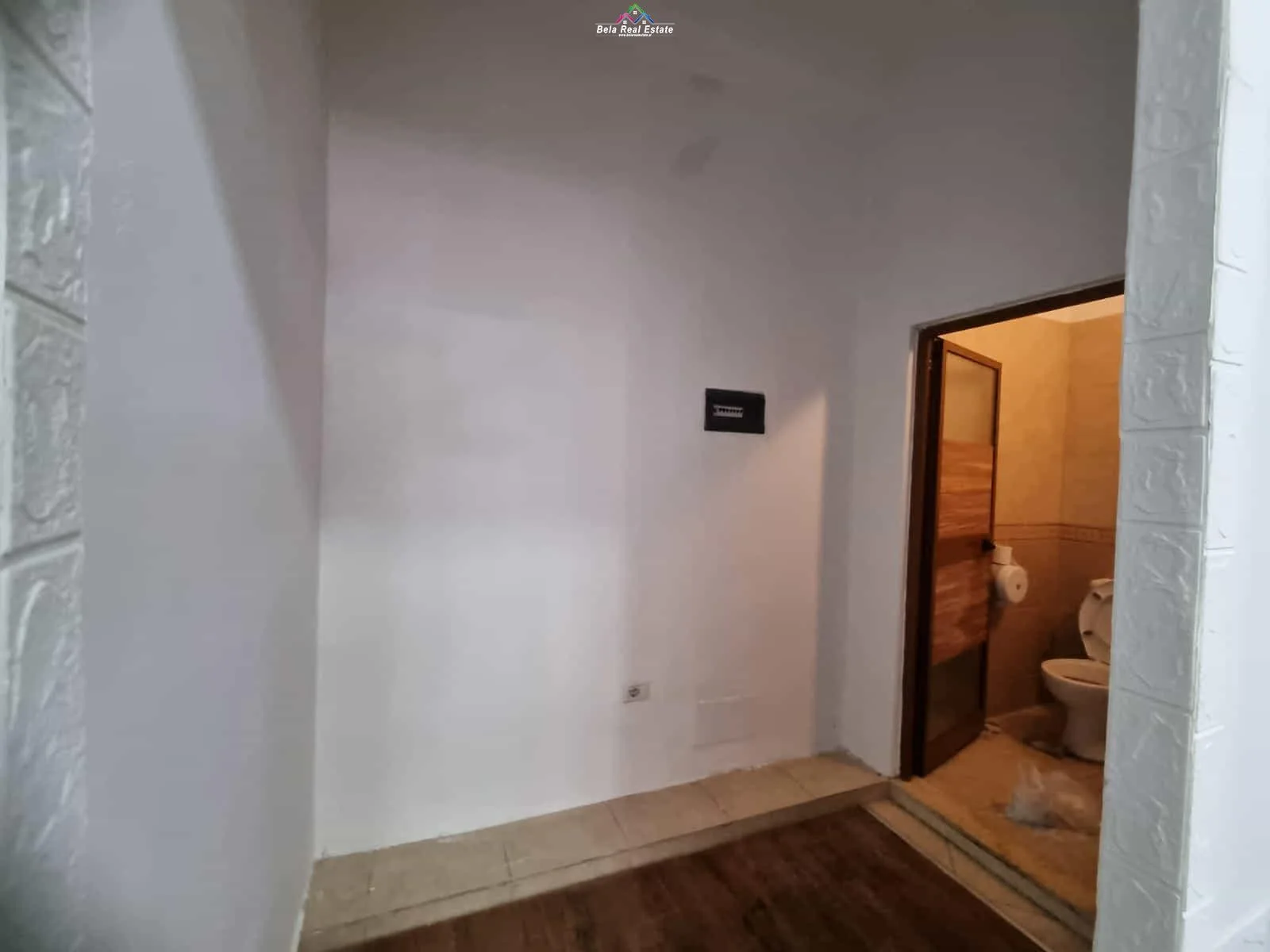 Dyqan Me Qera Ne Myslym Shyr ( ID BD21904) Tirane