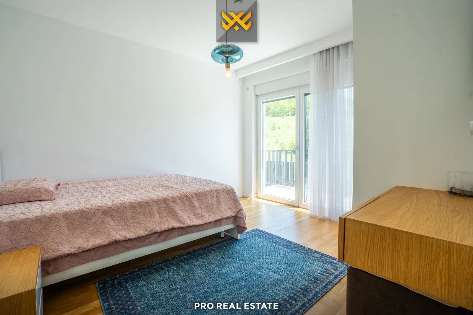 Shtëpi 257m² me #QIRA në Sofali
