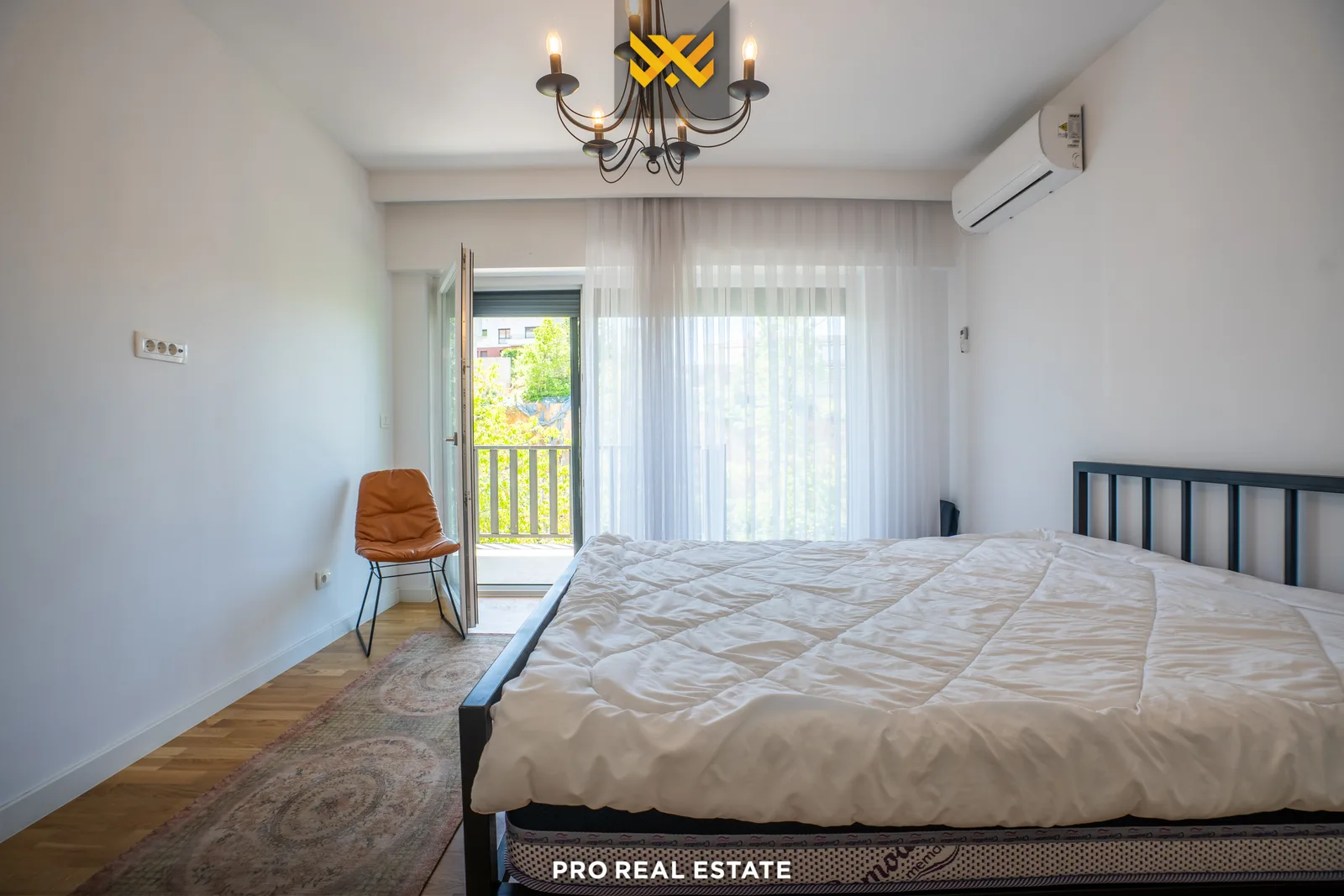 Shtëpi 257m² me #QIRA në Sofali