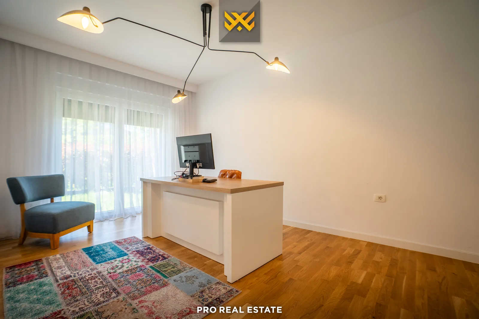 Shtëpi 257m² me #QIRA në Sofali