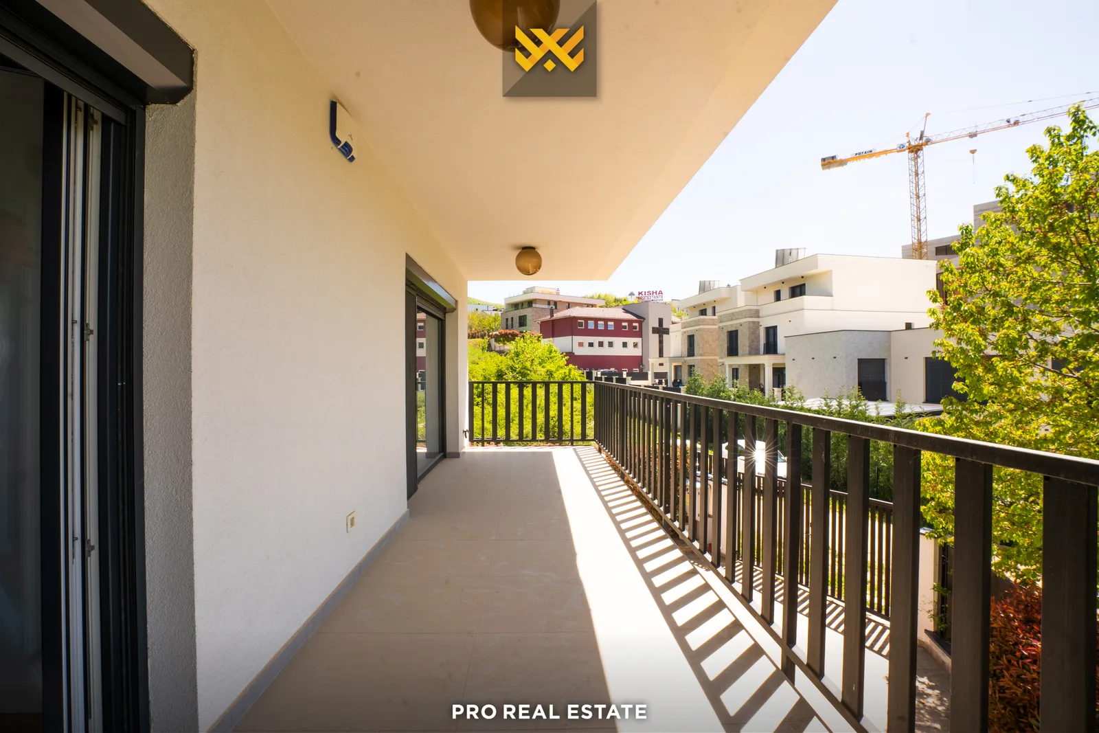 Shtëpi 257m² me #QIRA në Sofali