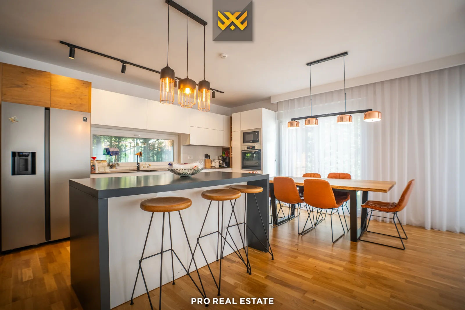 Shtëpi 257m² me #QIRA në Sofali