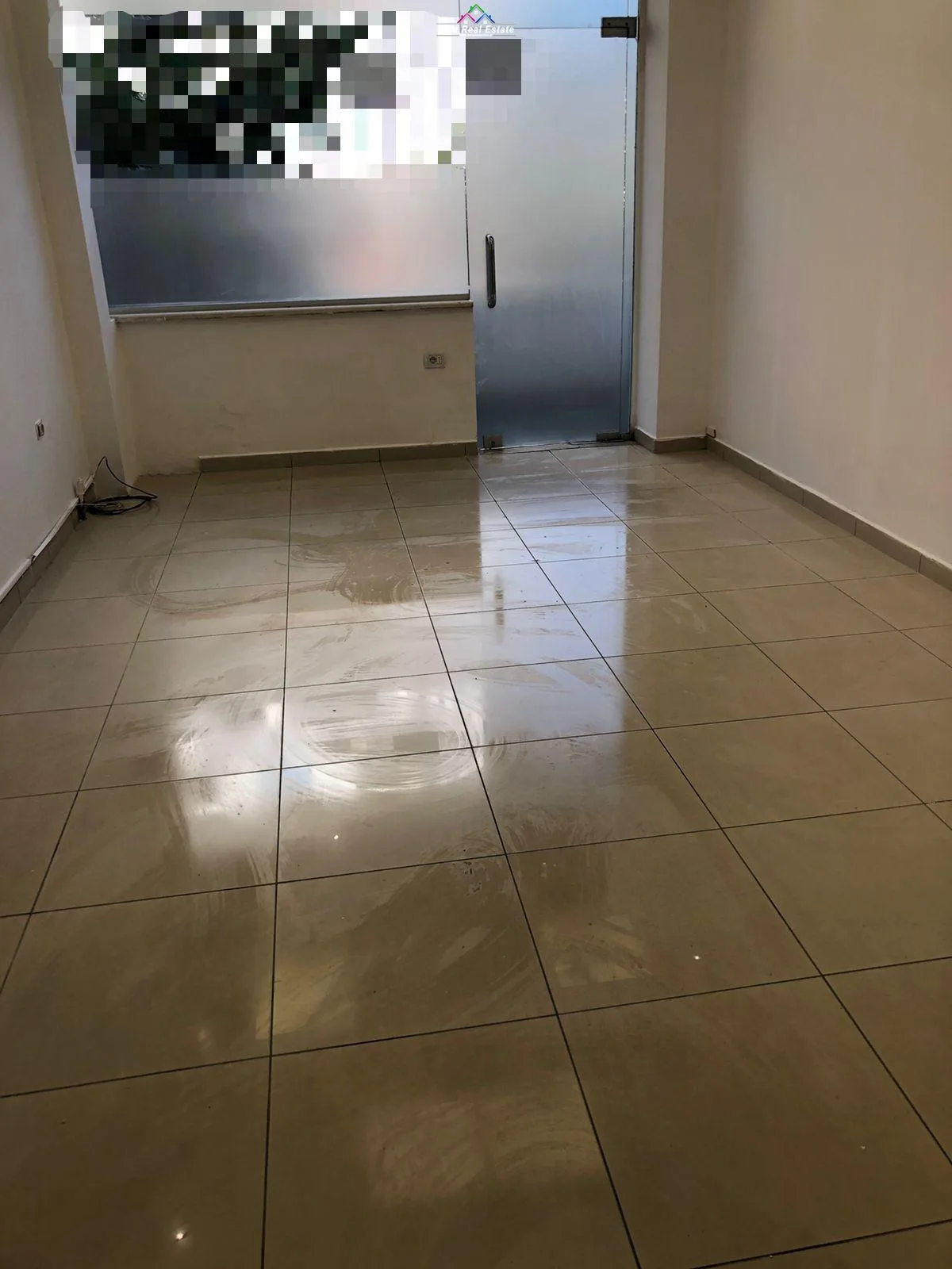 Dyqan Me Qera prane Qendres tek Rruga e Dibres (ID BD2160) Tirane.
