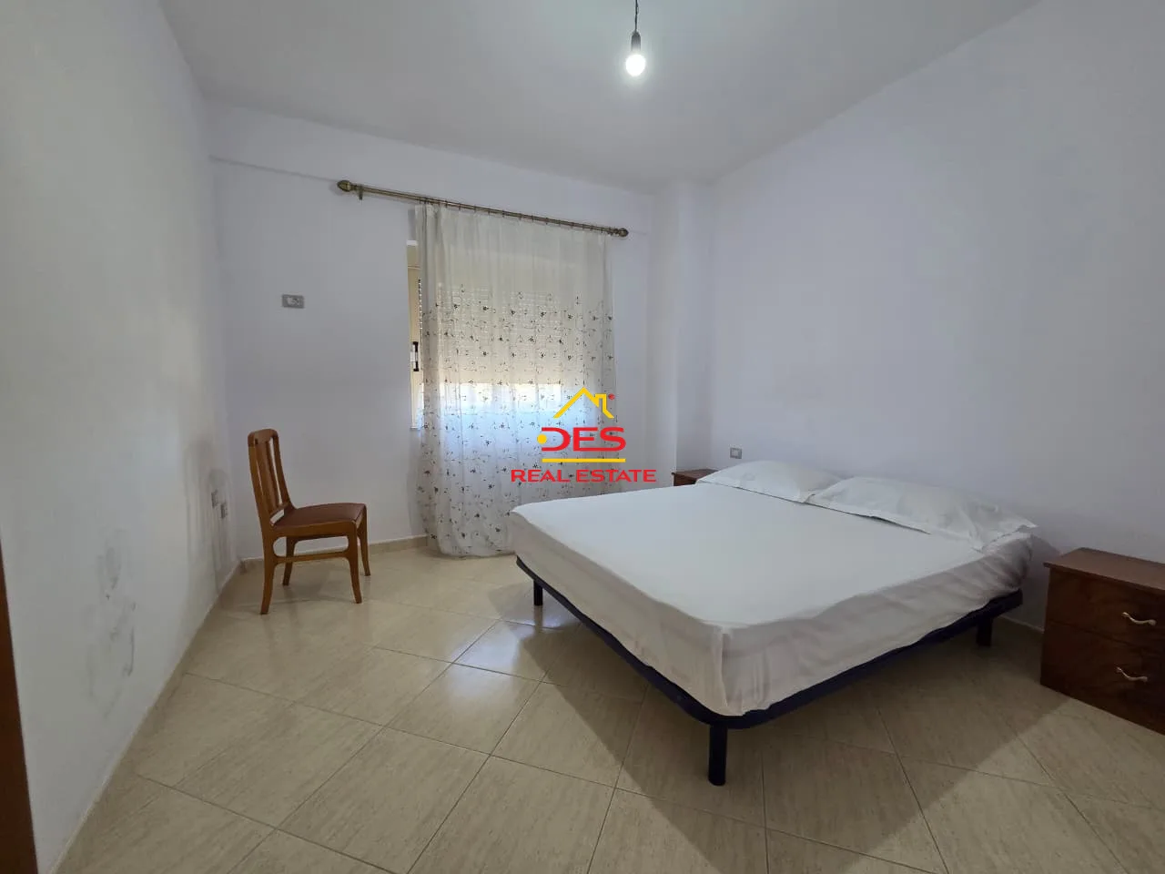 Jepet me qira apartament 3+1 pranë hotel salvadore, vlorë