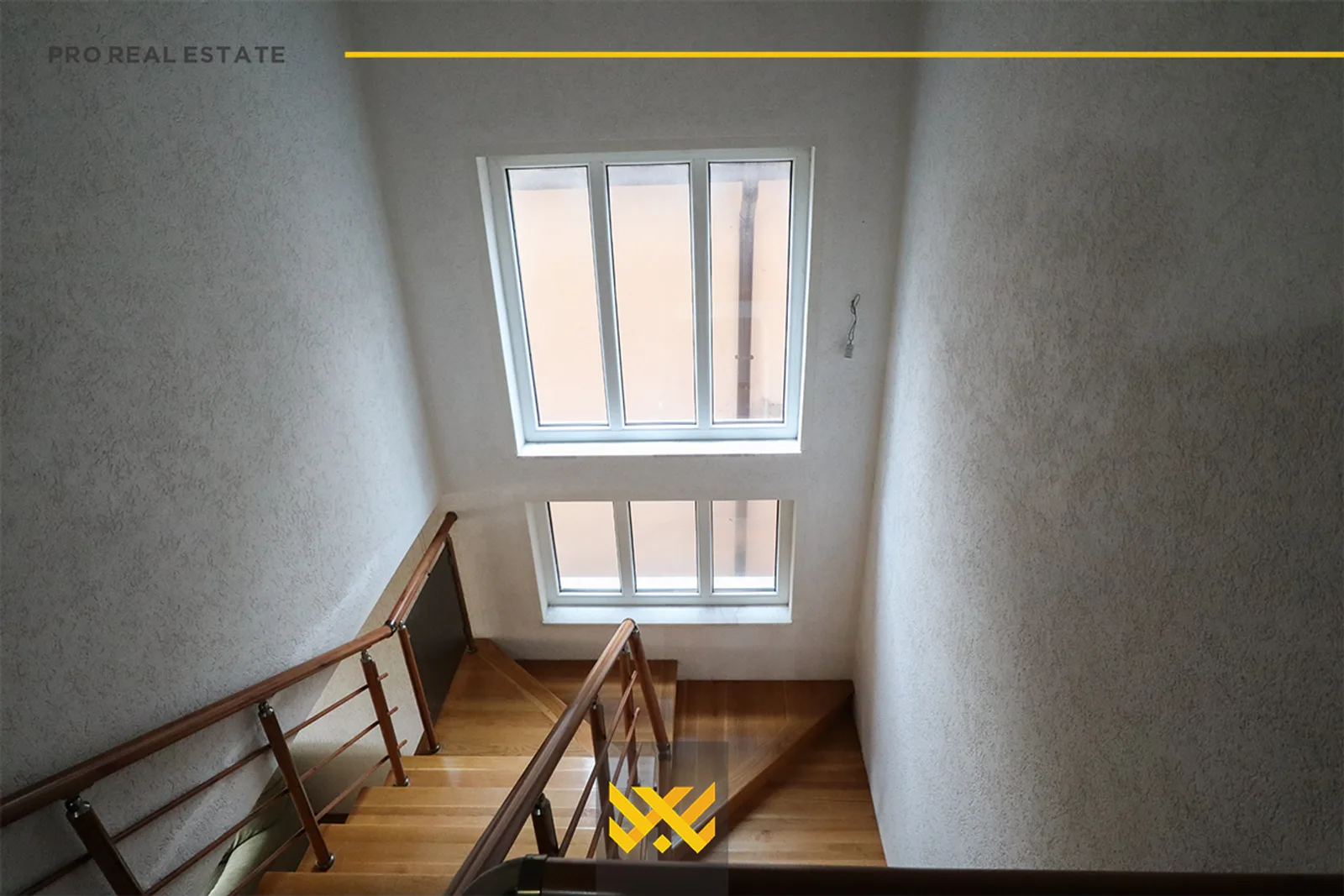 Shtëpi 220m2 në #SHITJE në Fushë Kosovë.