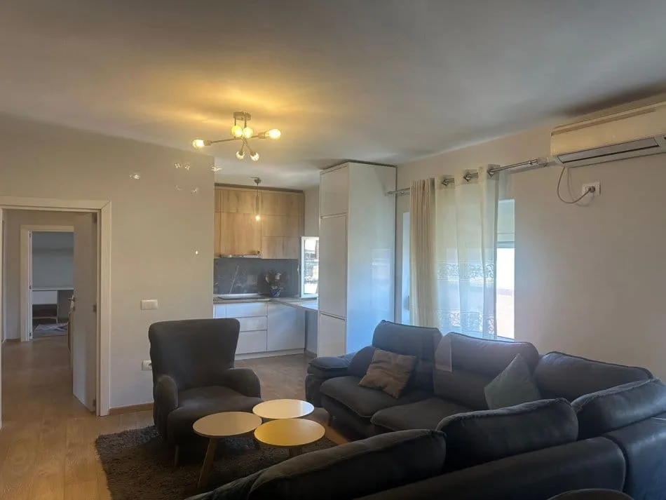 Apartament Me Qera 3+1 Tek Rruga e Durresit (ID B23146) Tirane