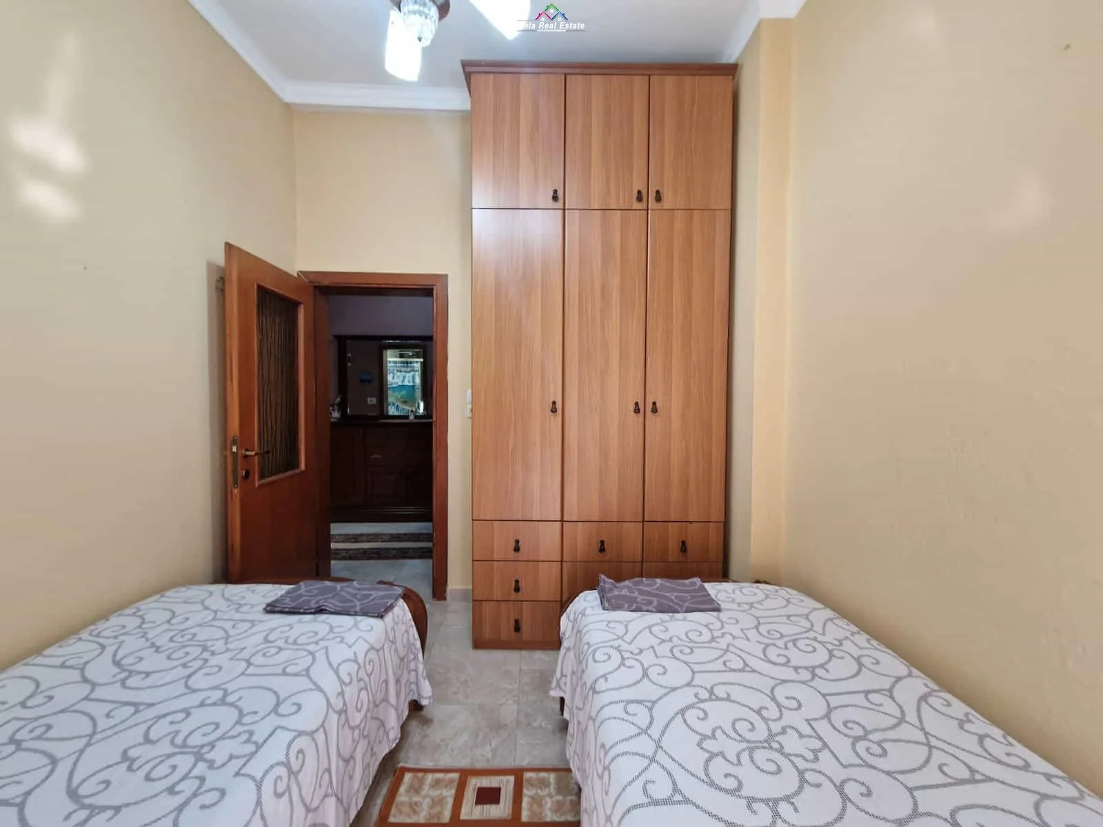 Apartament Me Qera 2+1 Prane Ish Ekspozites (ID B221422) Tirane