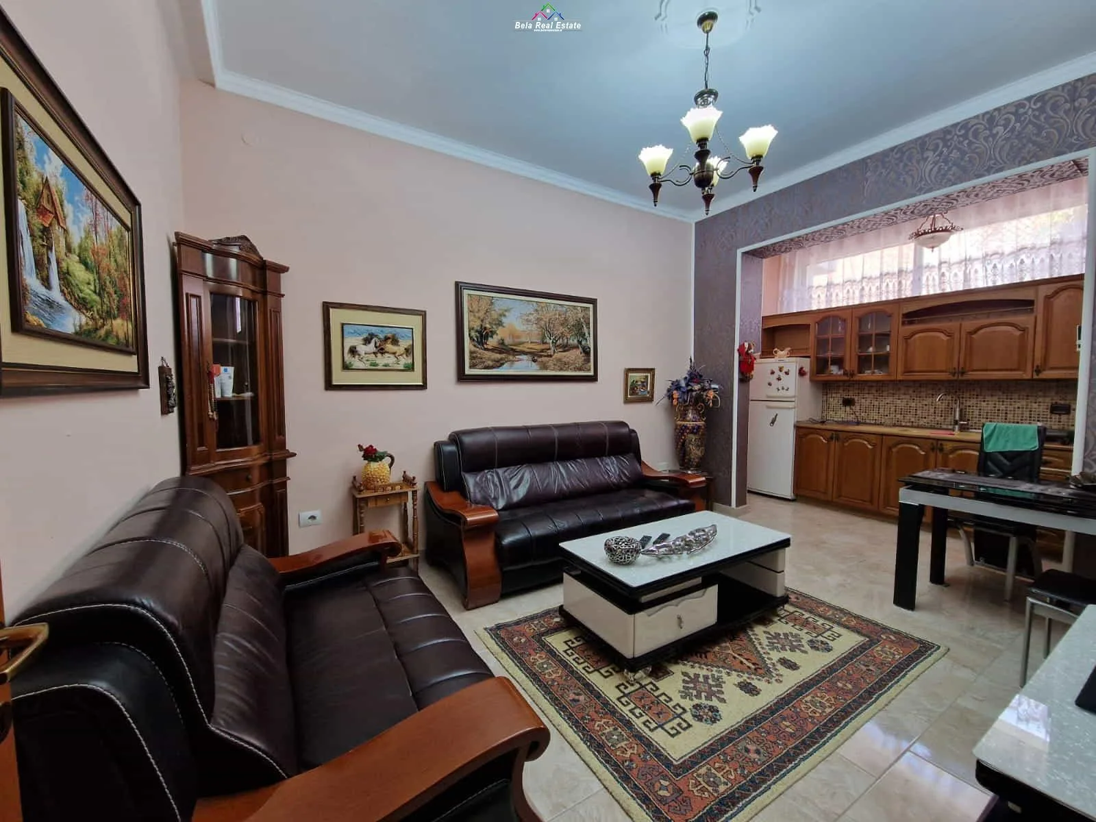 Apartament Me Qera 2+1 Prane Ish Ekspozites (ID B221422) Tirane