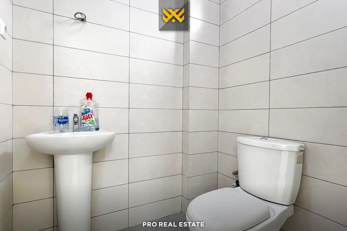 Lokal 72m² me #QIRA në Fushë Kosovë