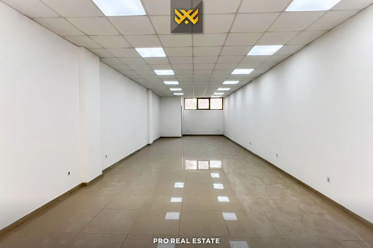 Lokal 72m² me #QIRA në Fushë Kosovë