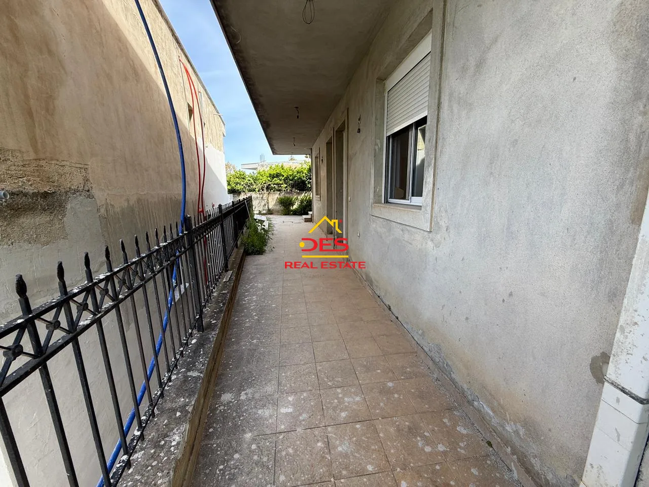 SHITET NDËRTESË 2-KATËSHE NË UJI TË FTOHTË, VLORË 📍 (Ish-kampi punëtorëve)