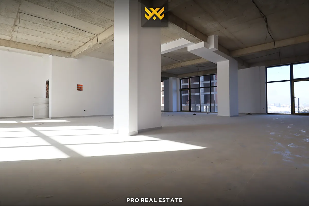 Lokal 257.4m² me #QIRA te Prishtina e Re.