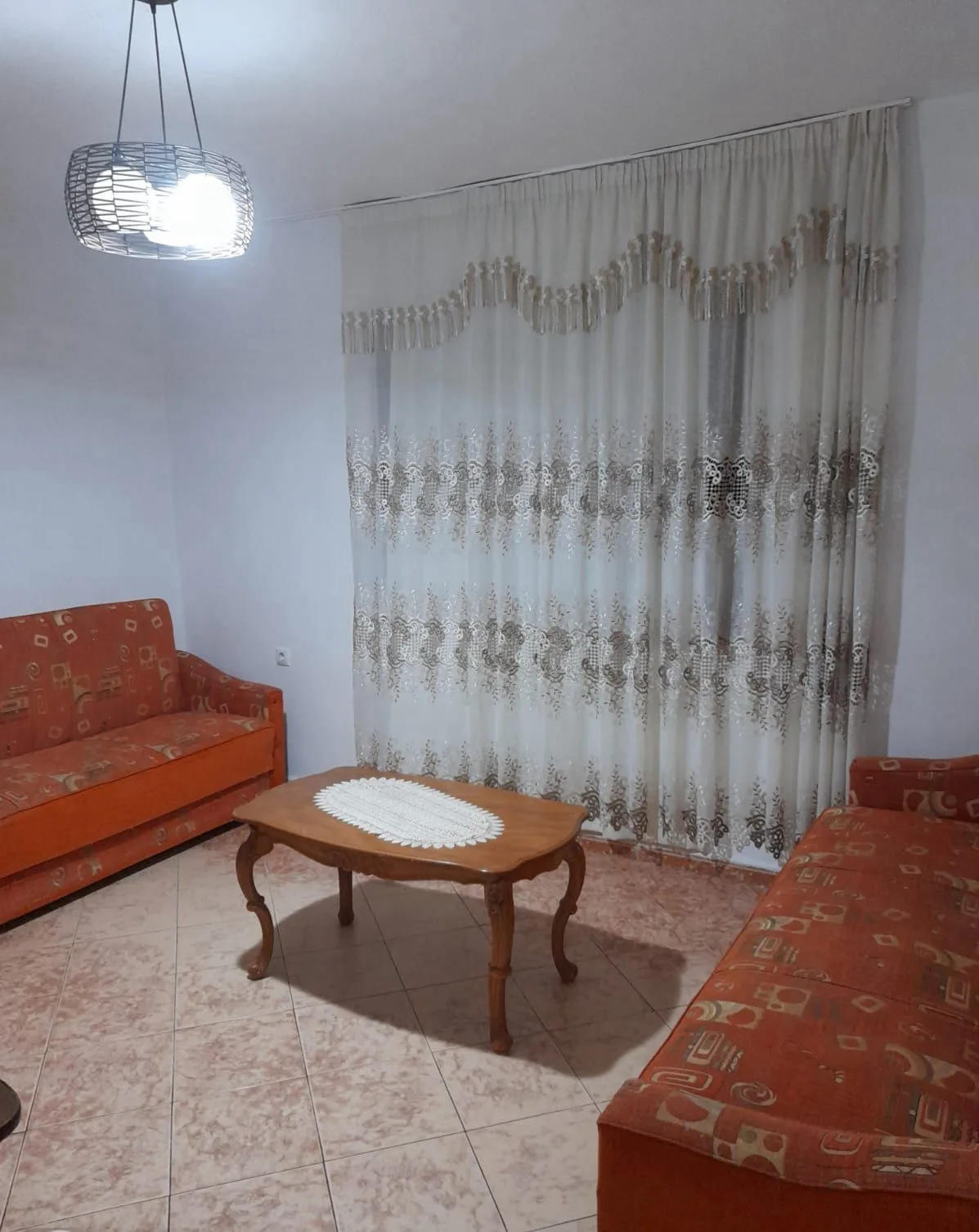 Apartament Me Qera 2+1 Tek Rruga Bardhyl (ID B221323) Tirane.