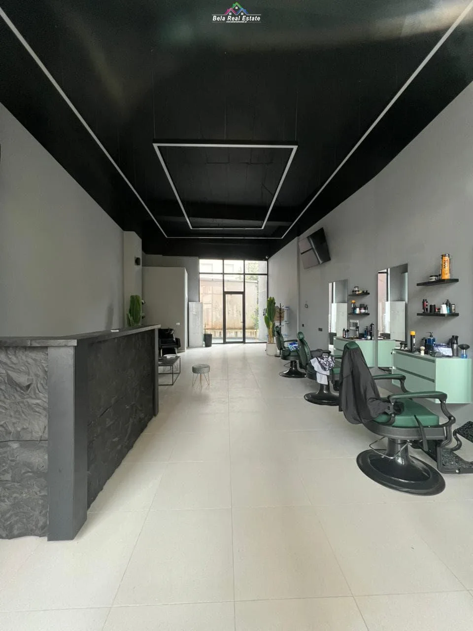 Dyqan Me Qera Tek Pazari I Ri (ID BD21902) Tirane