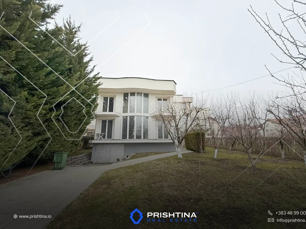 Shtëpi me qira 310m² në Veternik