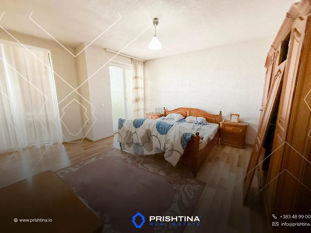 Shtëpi me qira 310m² në Veternik