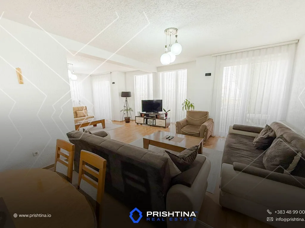 Shtëpi me qira 310m² në Veternik