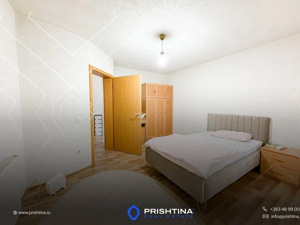 Shtëpi me qira 310m² në Veternik