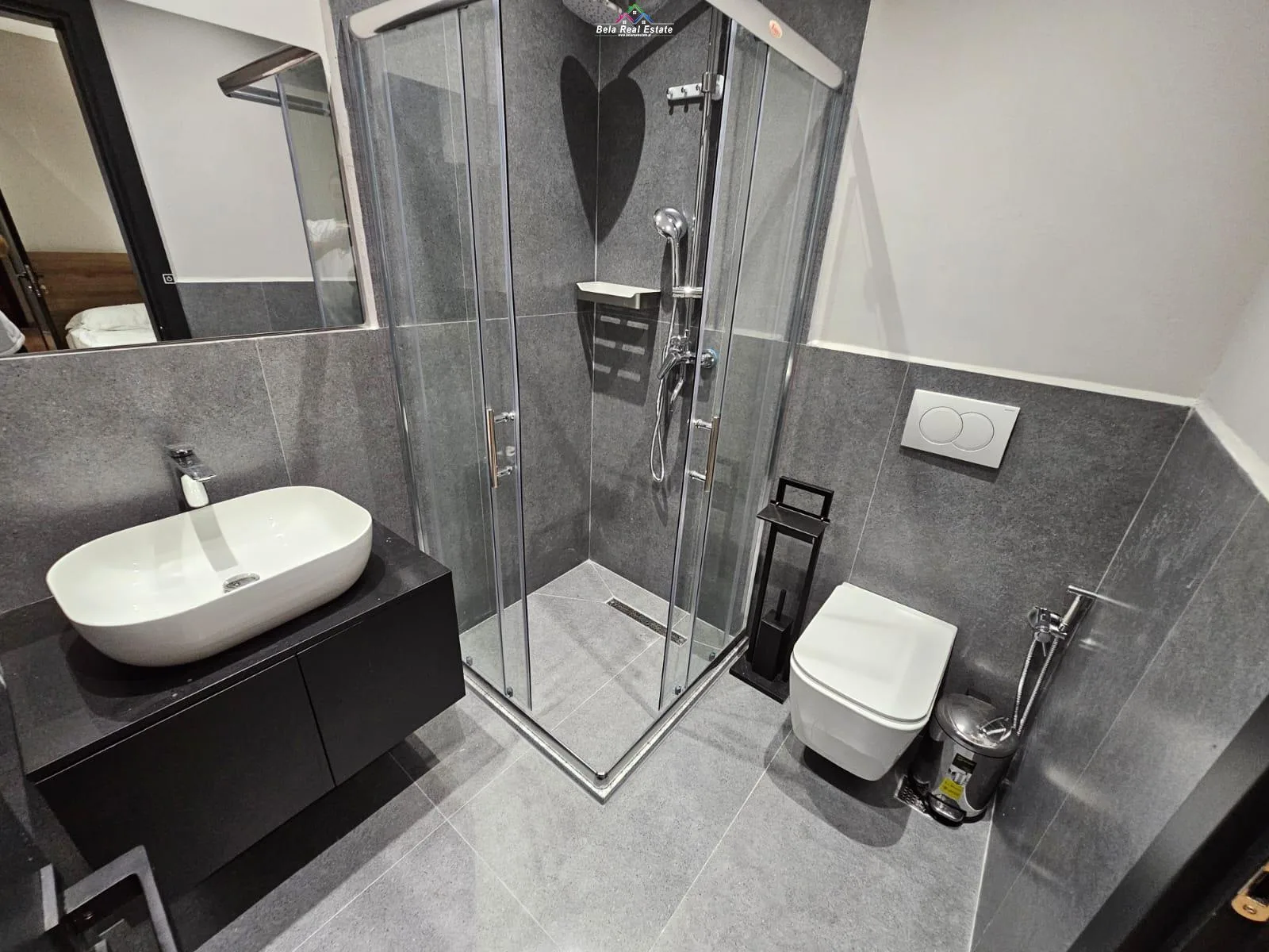 Apartament Me Qera 1+1 ne Myslym Shyri (ID B211379) Tirane