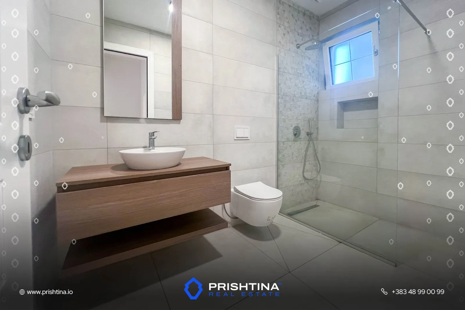 Shtëpi me qira 300m² në Matiqan