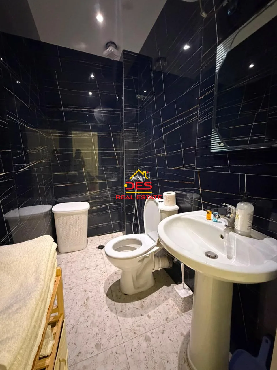 Shitet garsionere ne sarande