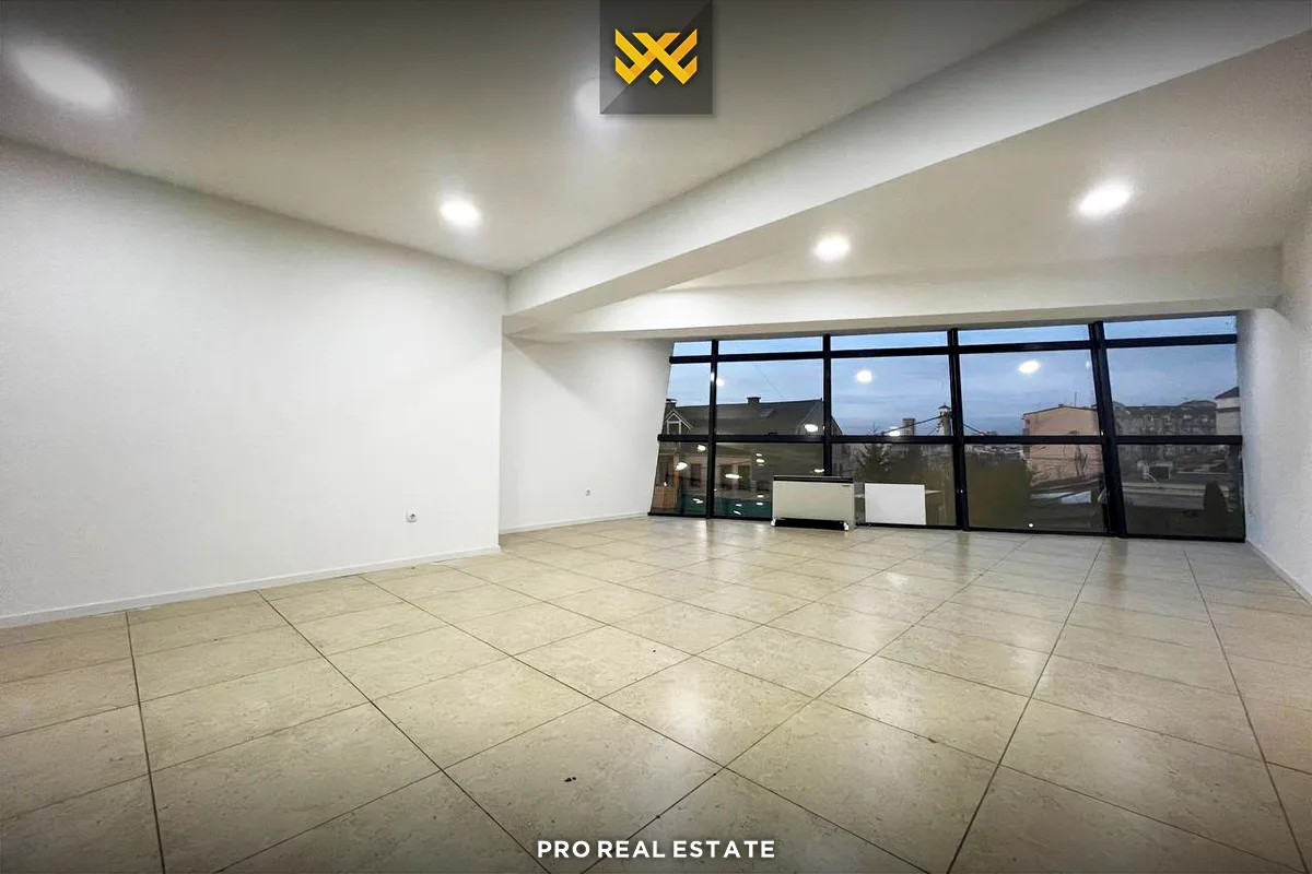 Lokal 28m² me #QIRA në Ulpianë.