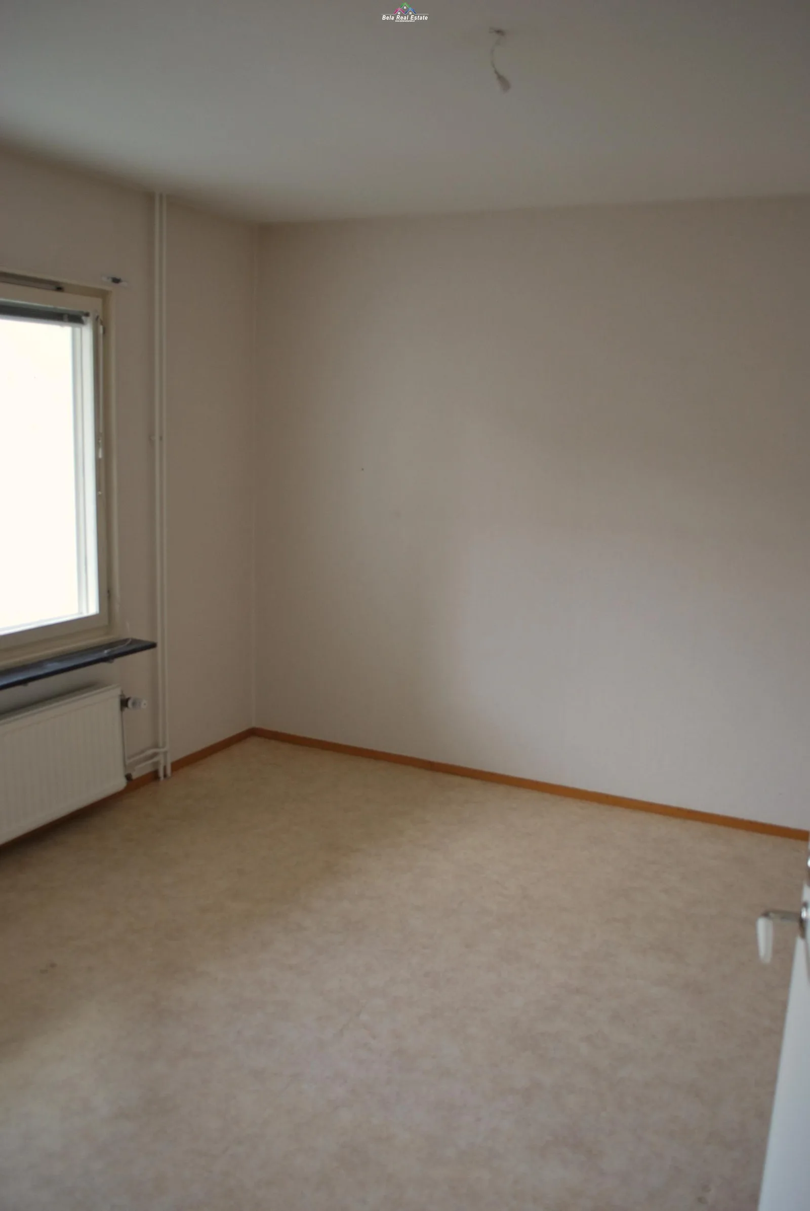 Apartament Me Qera 2+1 Prane Spital Amerikan 3 (ID B220931) Tirane