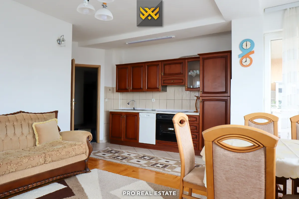Banesë 80m² me #QIRA në Qendër