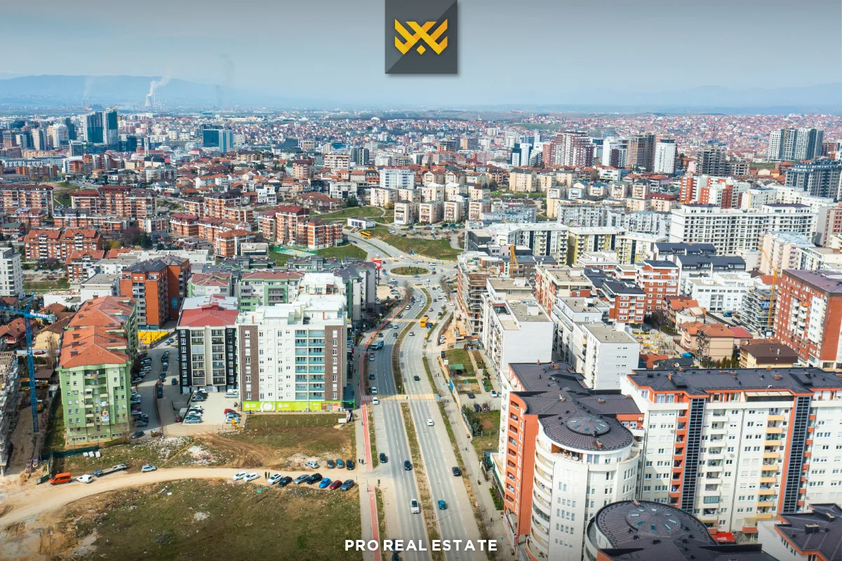 Lokal 448m² për #SHITJE në Bregun e Diellit.