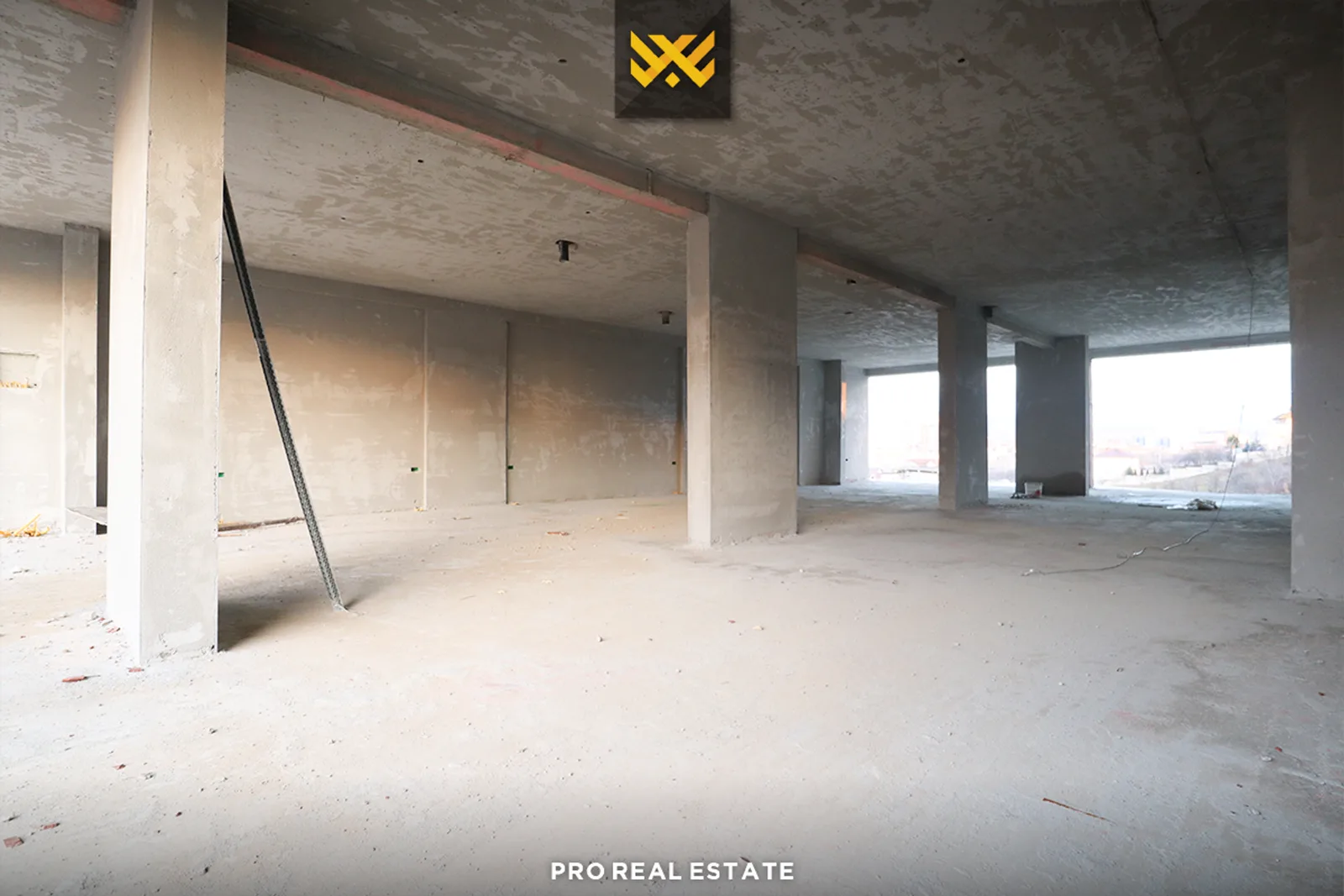 Lokal 244m² në #SHITJE te Prishtina e Re.