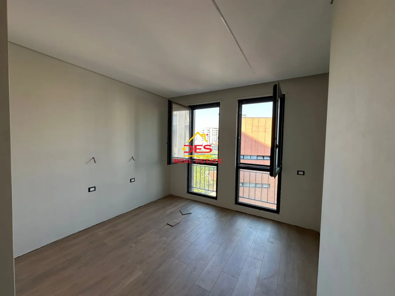 Shitet apartament 2+1+2 në një nga zonat elitare të qytetit, elbasan.