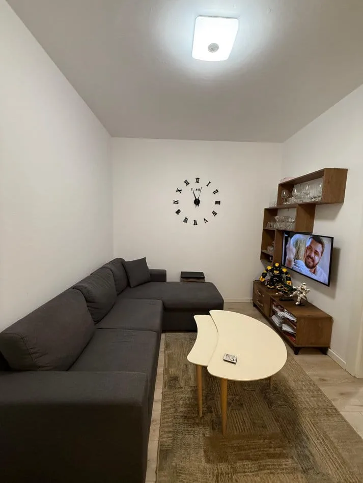 Apartament ne shitje 1+1 tek 5 Maji (ID B110476) Tirane​