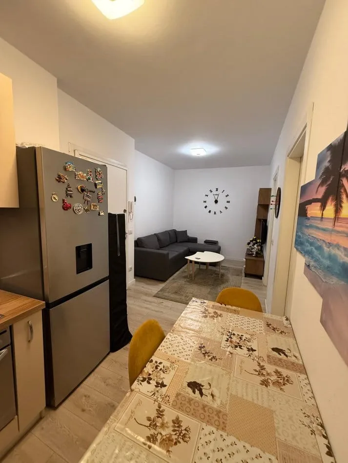 Apartament ne shitje 1+1 tek 5 Maji (ID B110476) Tirane​