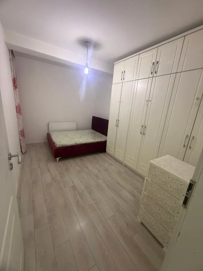 Banesë me qira 2+1 në Fushë Kosovë
