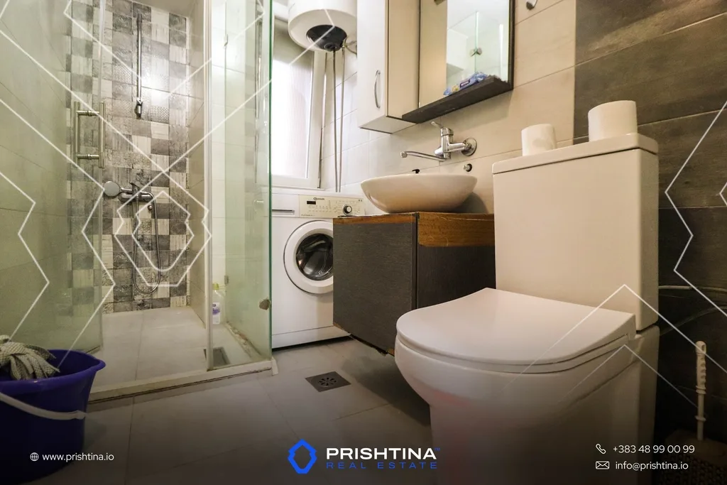Banesë me qira 46m² në Qendër