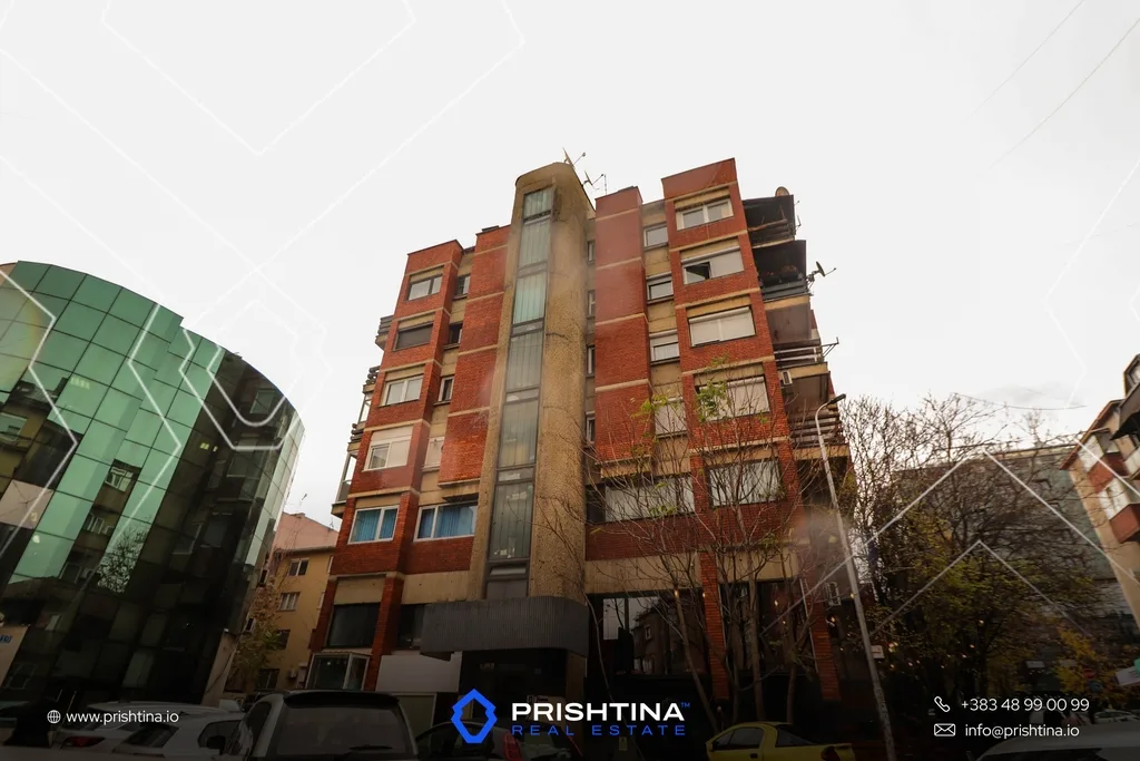 Banesë me qira 46m² në Qendër