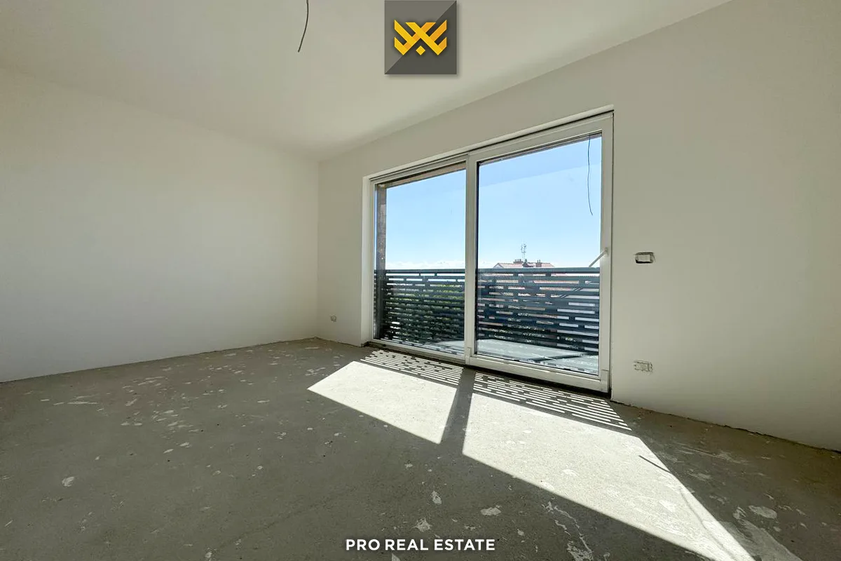 Shtëpi 400m² + 103m² për #SHITJE në City Home