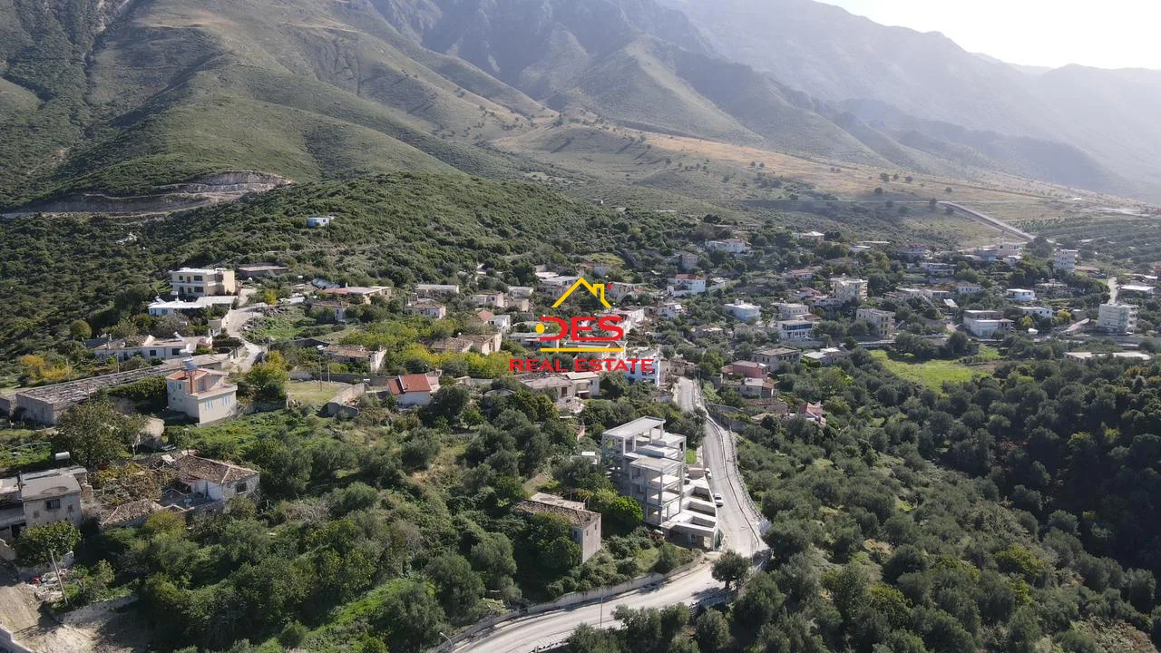 Shitet apartament 1+1 në kompleksin më të ri në radhimë, vlorë.