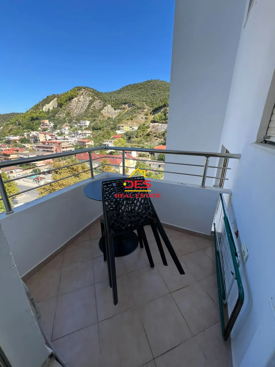 JEPET ME QIRA GARSONIERE NË LUNGOMARE ,VLORË 📍 Pranë Shkollës së Marinës