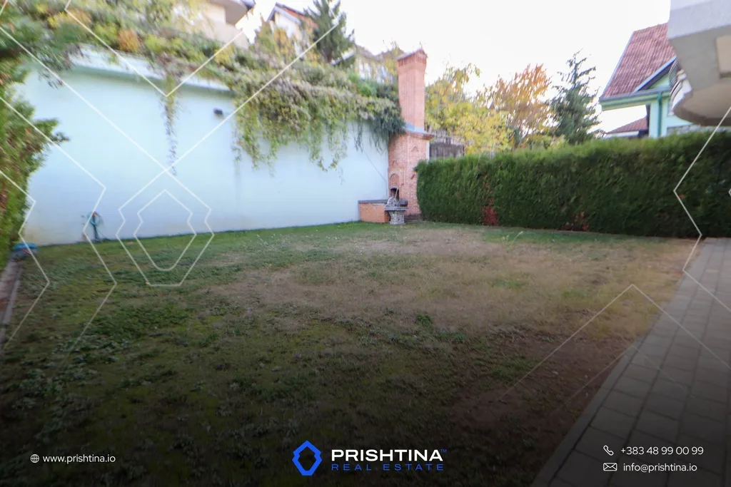 Shtepi ne #shitje 1100m² + 4.3 ari te Kolovica e Re