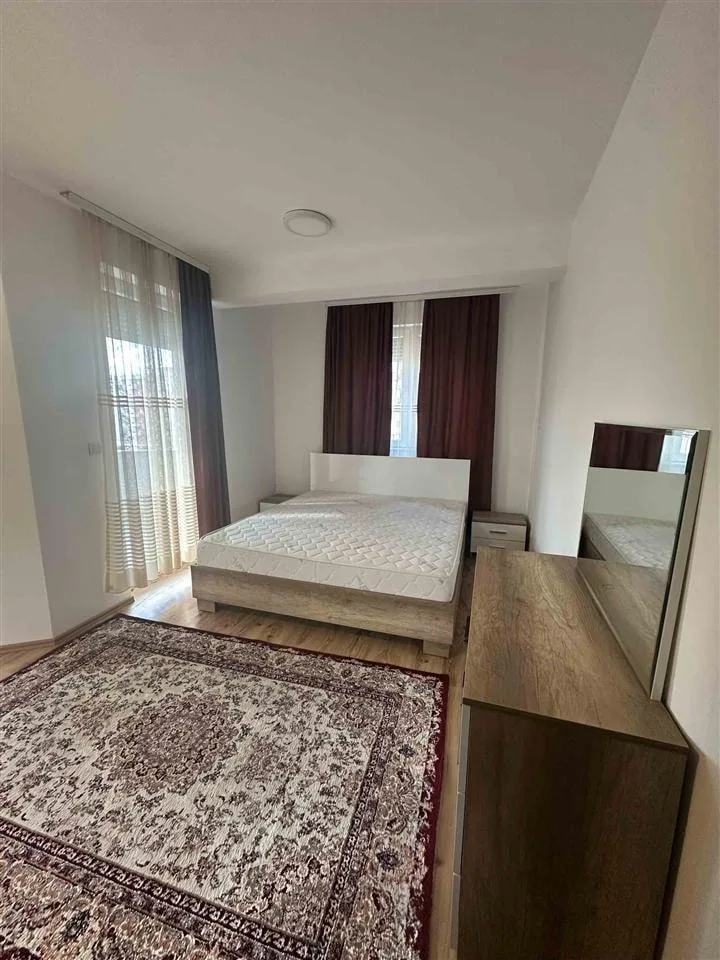 Banesë me qira 3+1 në Lagjen e Spitalit