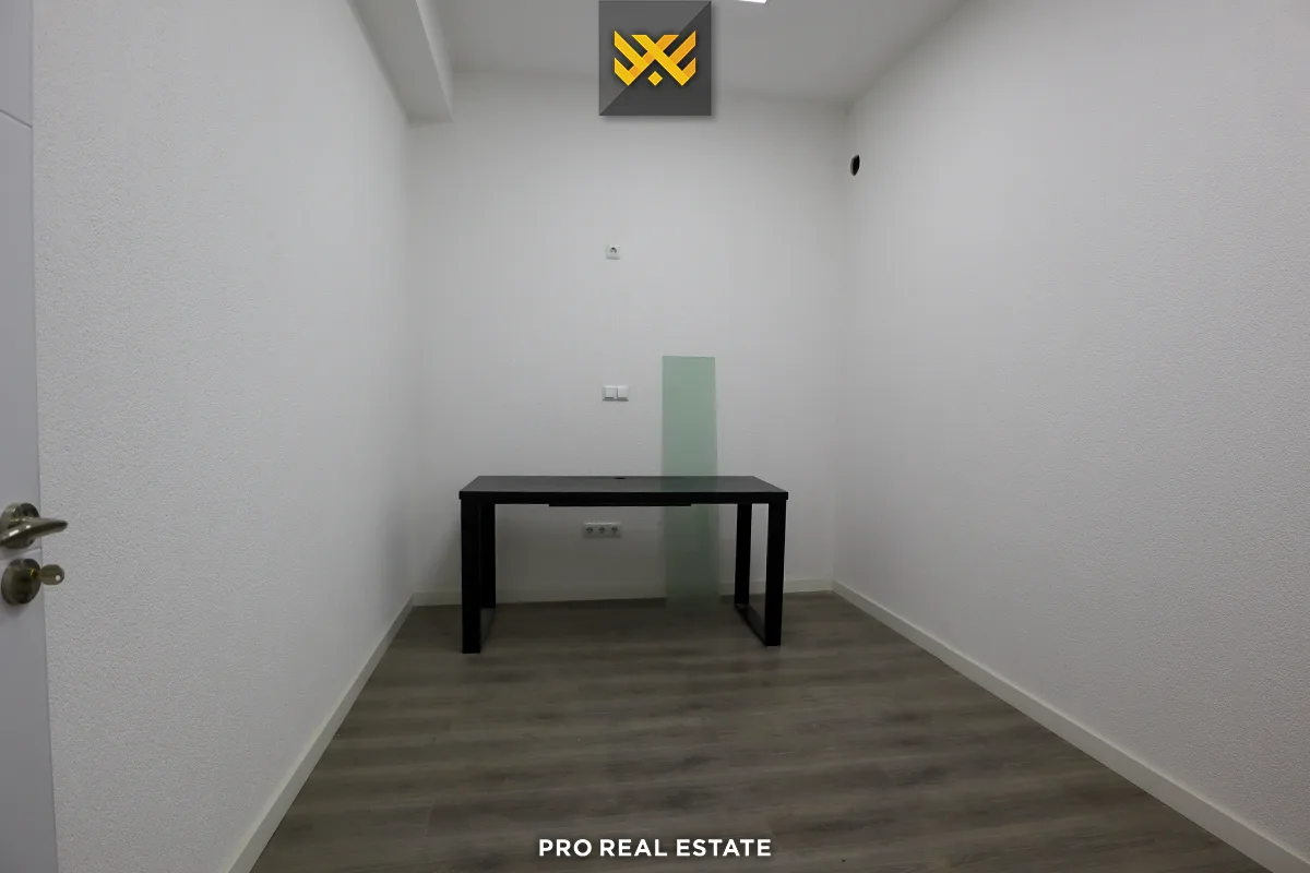 Lokal / Zyrë 140m² me #QIRA në Aktash